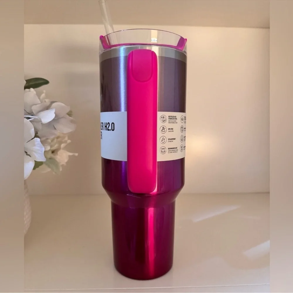 🎉LAST CHANCE🎉Stanley 40 oz. Quencher H2.0 FlowState Tumbler Camelia Gradient‎